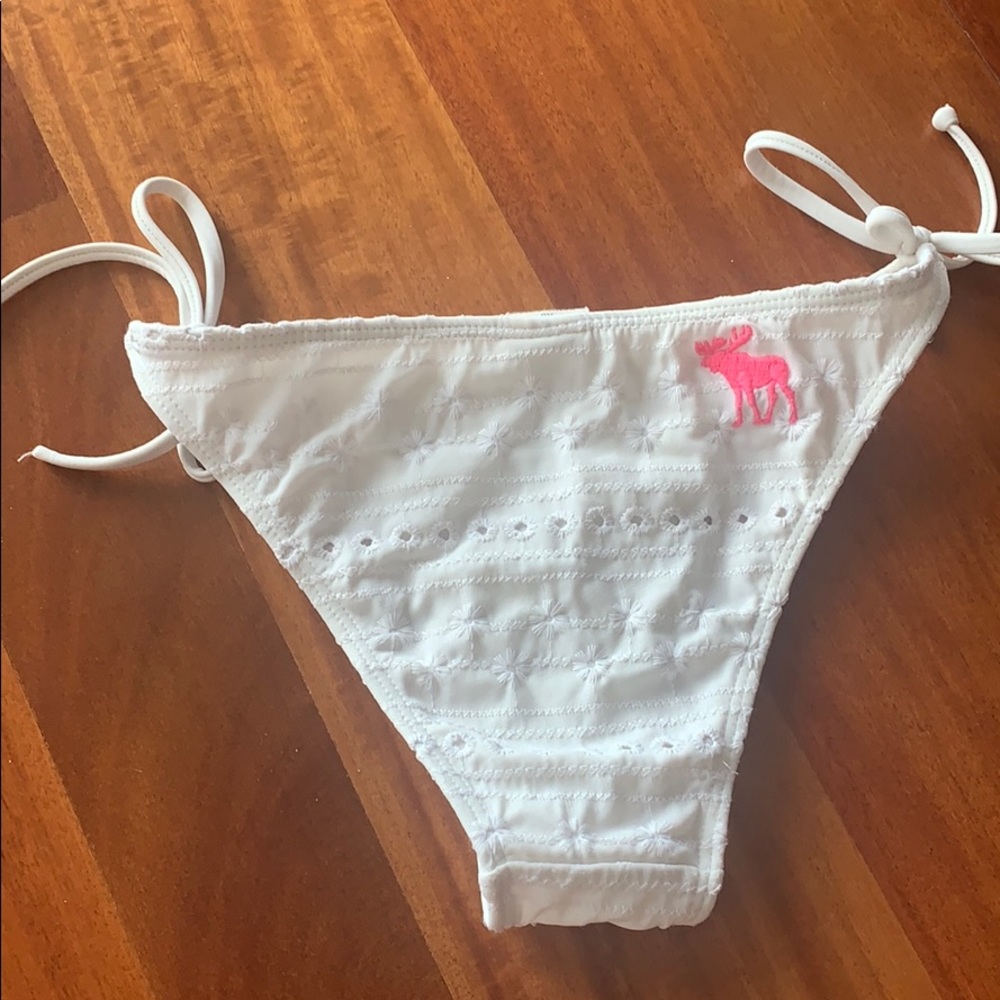 High waisted string bikini bottom - Picture 2 of 3